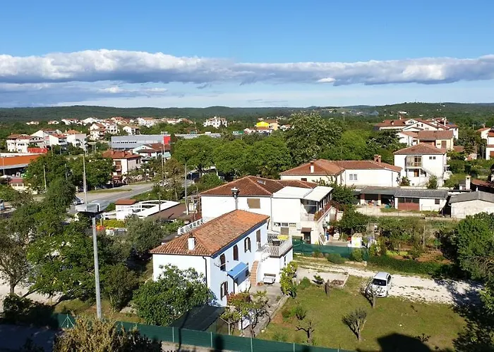 Ema Διαμέρισμα *