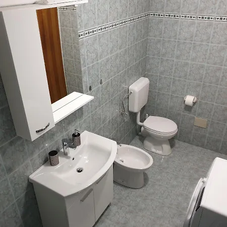 Ema Apartment