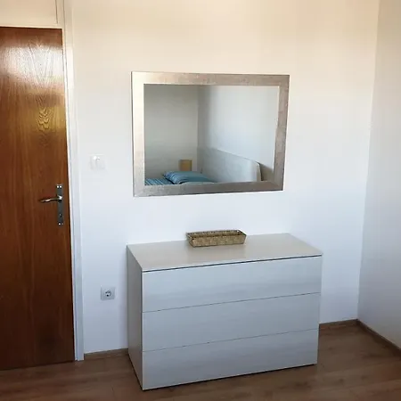 Ema Apartment